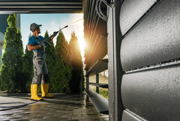 Best Animal Enclosure Cleaning  in Quanah, TX
